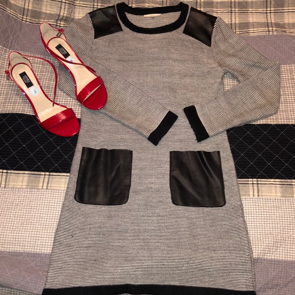 Jones New York Shoes - 👠Jones New York red gloss skinny heel👠